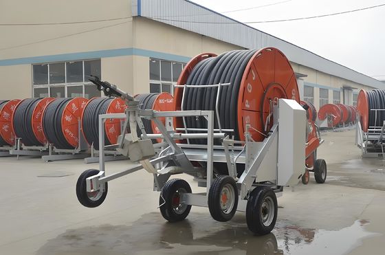 Ирригационная система с FarmPro шланговым оросителем сельскохозяйственного оборудования
